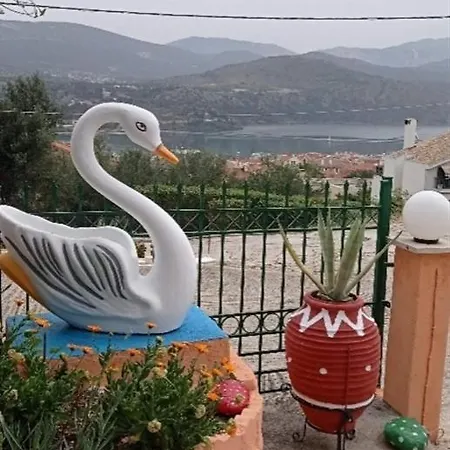 Elenh House Apartman *