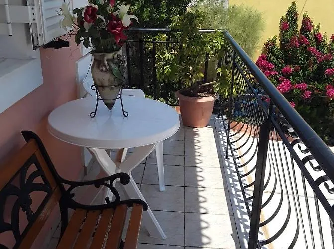 Elenh House Διαμέρισμα
