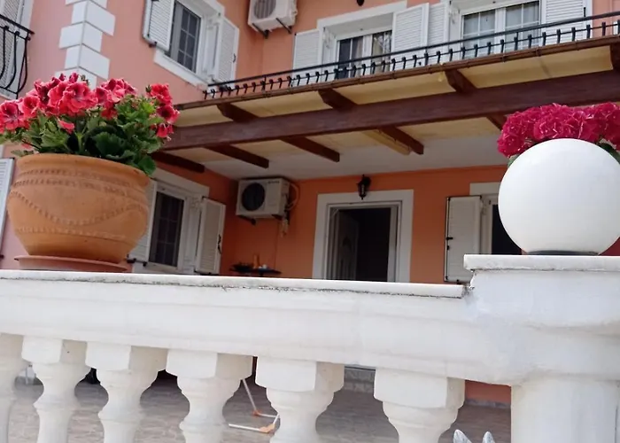 Elenh House