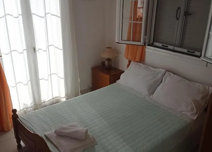Elenh House